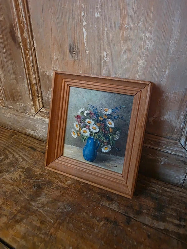 Vintage Signed Still Life Oil Painting of Daisies in Blue Jug – Pine Framed Floral Artwork