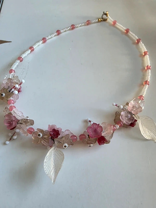 Vintage 1970s Frosted Floral Statement Necklace