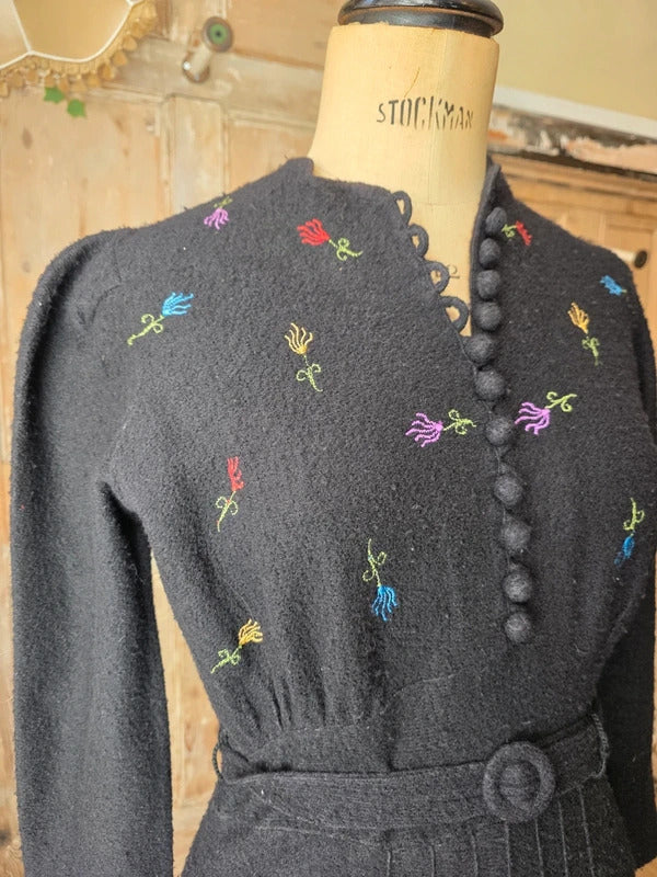 Vintage 1930s Black Wool Dress Embroidered Flowers Covered Buttons Waddesdon Manor UK 14