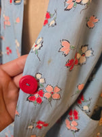 Load image into Gallery viewer, Vintage 1930s Cotton Housecoat / Floral Dressing Gown – Blue Print – Red Buttons
