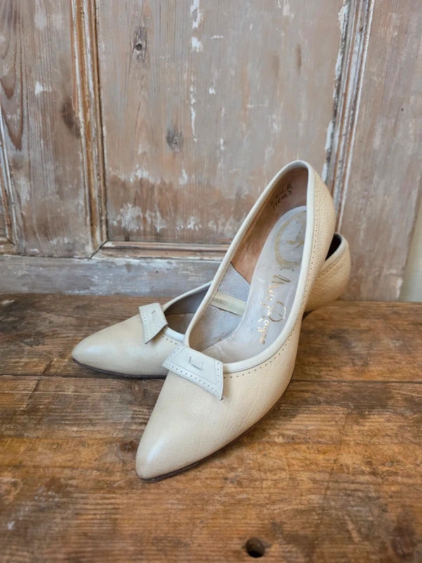 Vintage 1950s Miss Rayne Cream Kitten Heels Pointed Toe Leather Bridal UK 4