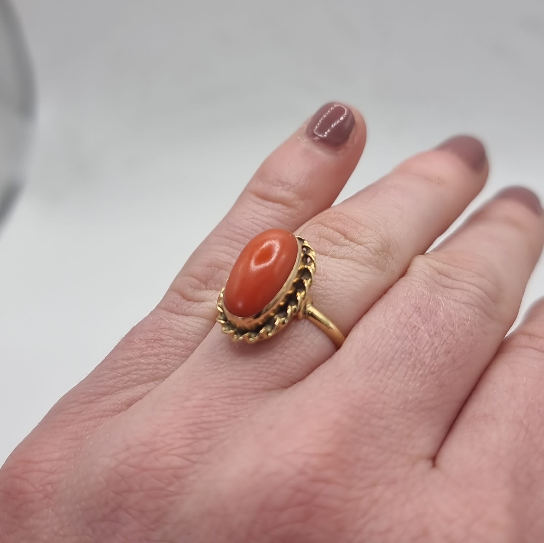 Vintage jewellery - Antique - Coral - Gold ring - 14ct