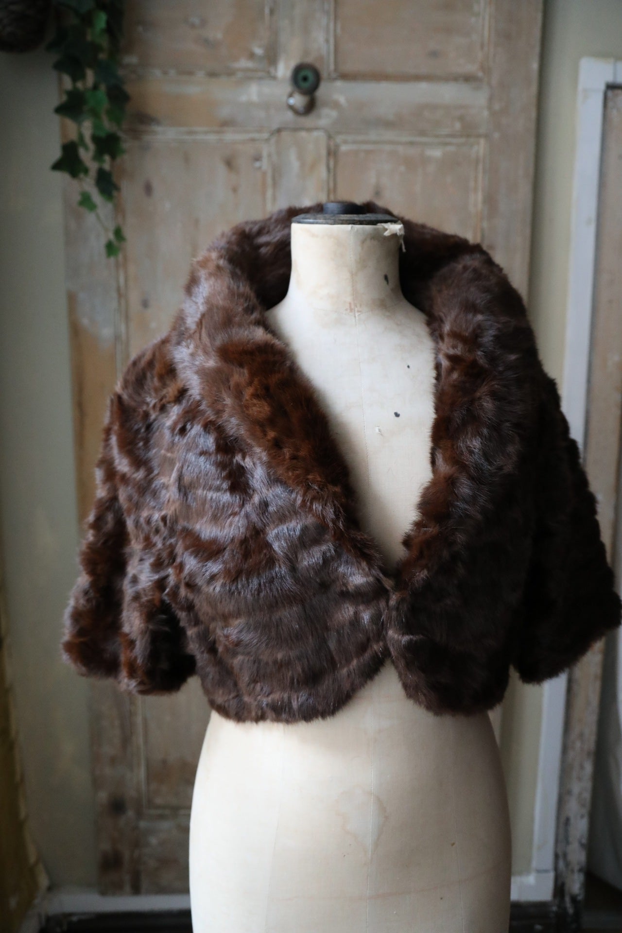 Vintage 1940s Mink Fur Coat – Dark Brown – Original Swing Cropped Evening Jacket
