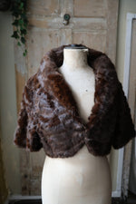 Load image into Gallery viewer, Vintage 1940s Mink Fur Coat – Dark Brown – Original Swing Cropped Evening Jacket
