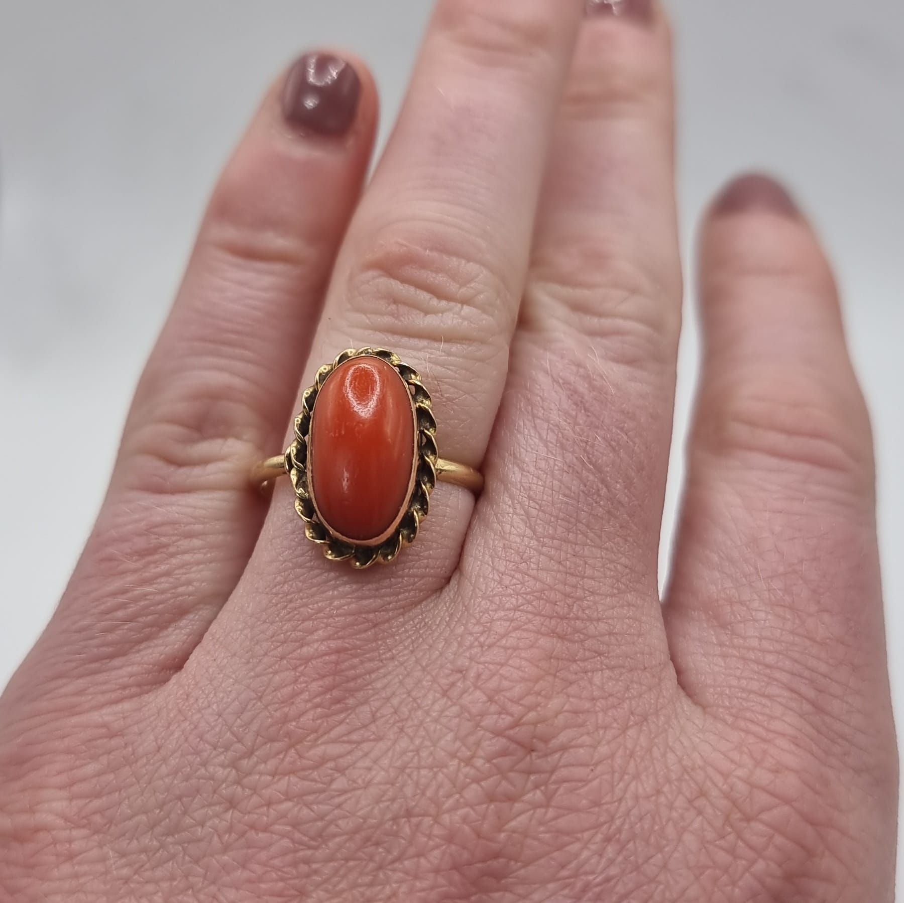 Vintage jewellery - Antique - Coral - Gold ring - 14ct