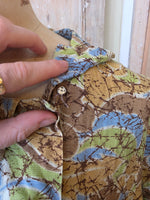 Load image into Gallery viewer, Vintage 1940s Style Floral Cotton Day Dress with Asymmetrical Collar – UK 10/12
