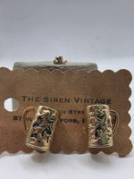 Load image into Gallery viewer, Vintage 1960s tankard novelty cufflinks
