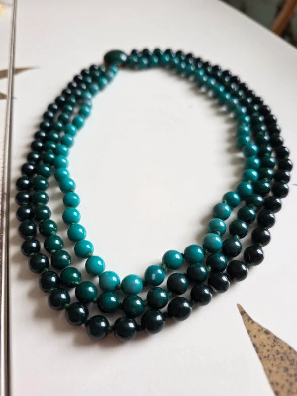 Vintage 1950s–1960s Vintage 3 Strand Green Glass Bead Necklace
