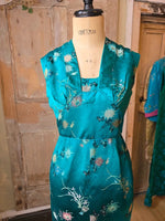 Load image into Gallery viewer, Vintage 1950s Oriental Brocade Silk Dress | Emerald Chrysanthemum Jacquard | Wiggle Dress | UK 12
