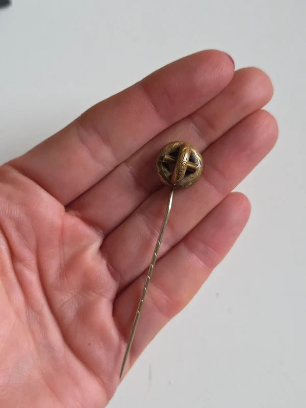 Antique Edwardian Gold tone Love Knot Stick Pin