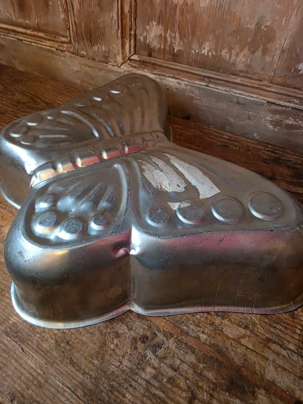 Vintage 1960s Butterfly Baking Tin