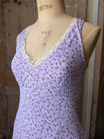 Load image into Gallery viewer, Vintage Y2K Sportstaff Lilac Ditsy Floral Midi Dress UK 8
