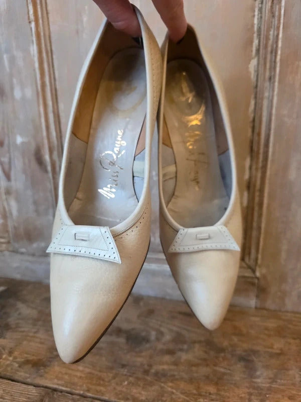 Vintage 1950s Miss Rayne Cream Kitten Heels Pointed Toe Leather Bridal UK 4