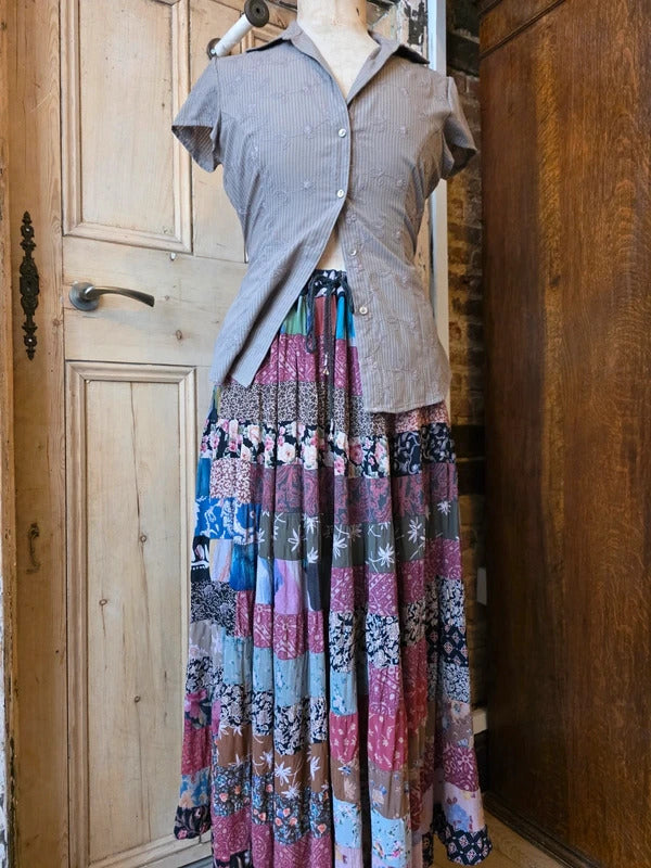 Vintage Y2K Patchwork Maxi Skirt – Rayon – Boho Festival Large