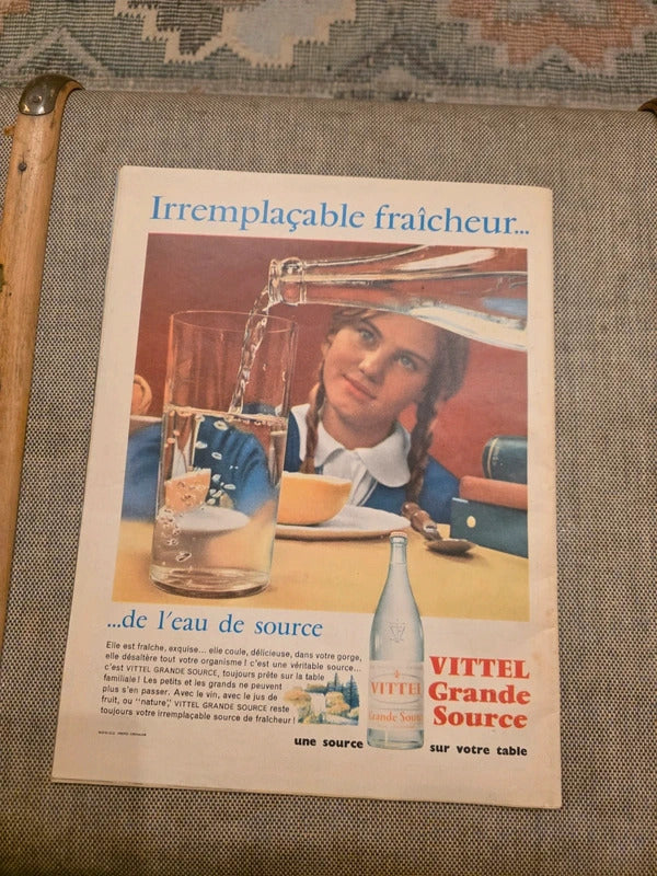 Vintage La Vie french magazine - May 1959