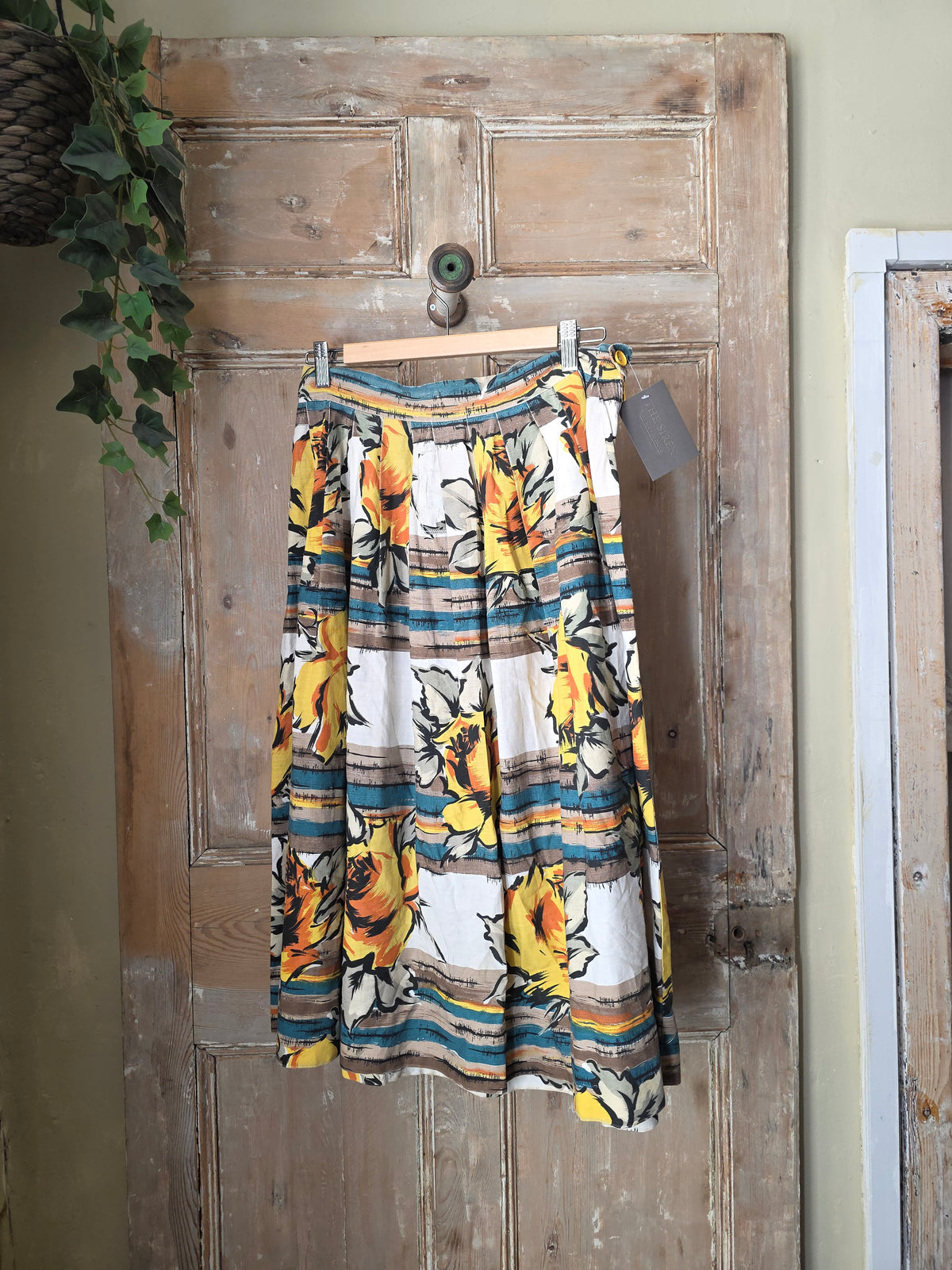 Vintage Late 1940s Yellow Rose Skirt – Make Do and Mend – Bold Floral – UK12