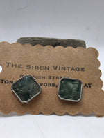 Load image into Gallery viewer, Vintage 1930s silver tone classic square lucite cufflinks
