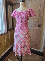 Load image into Gallery viewer, Vintage Y2K Italian Galliano-Style Newspaper Print Skirt approx UK 16
