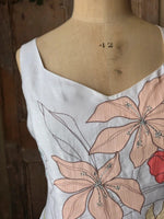 Load image into Gallery viewer, Vintage Y2K Kaliko White Linen Floral Appliqué Vest Top UK 12
