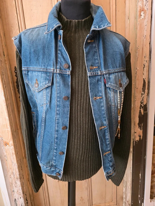 Vintage Levi’s Denim Jacket – Classic Blue Trucker – Size L
