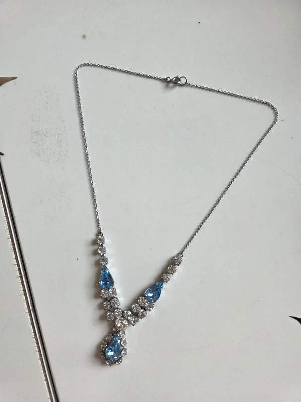 Vintage 1950s Blue Rhinestone Drop Necklace
Description: