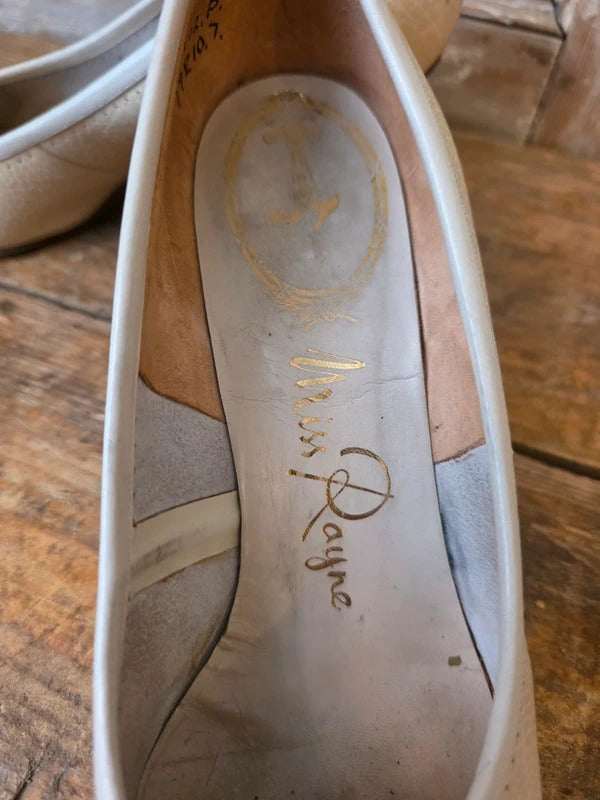 Vintage 1950s Miss Rayne Cream Kitten Heels Pointed Toe Leather Bridal UK 4