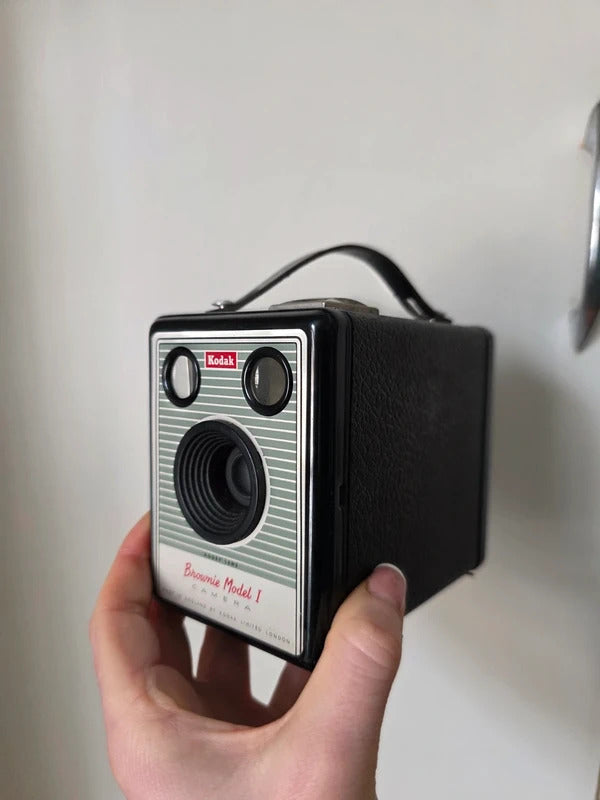 Vintage Camera Job Lot – Kodak Brownie Cameras & Halina Disc 102