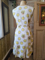Load image into Gallery viewer, Vintage 1960s novelty butter yellow - Mod Cotton Wiggle Shift Dress
