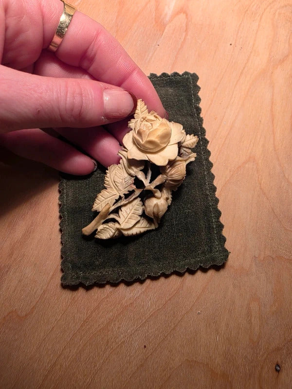 Antique Hand Carved Rose Brooch – Early 20th Century