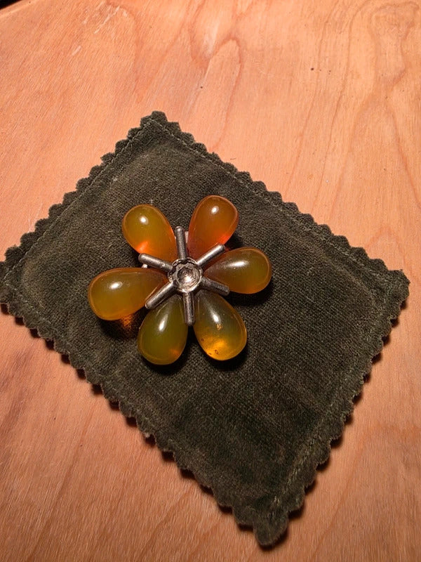 Vintage Apple Juice Bakelite Flower Brooch – 1930s