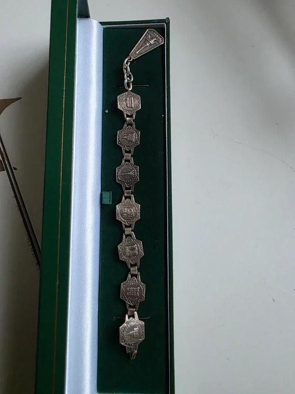 Vintage 1940s–1950s Paris Souvenir Bracelet – Low grade Silver (Filigrane Déposé)