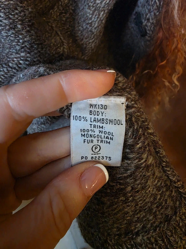 Vintage Y2K lambswool cardigan with sheepskin collar  Uk10