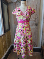 Load image into Gallery viewer, Vintage Y2K M&amp;S Pink &amp; Yellow Floral Linen Dress UK 12
