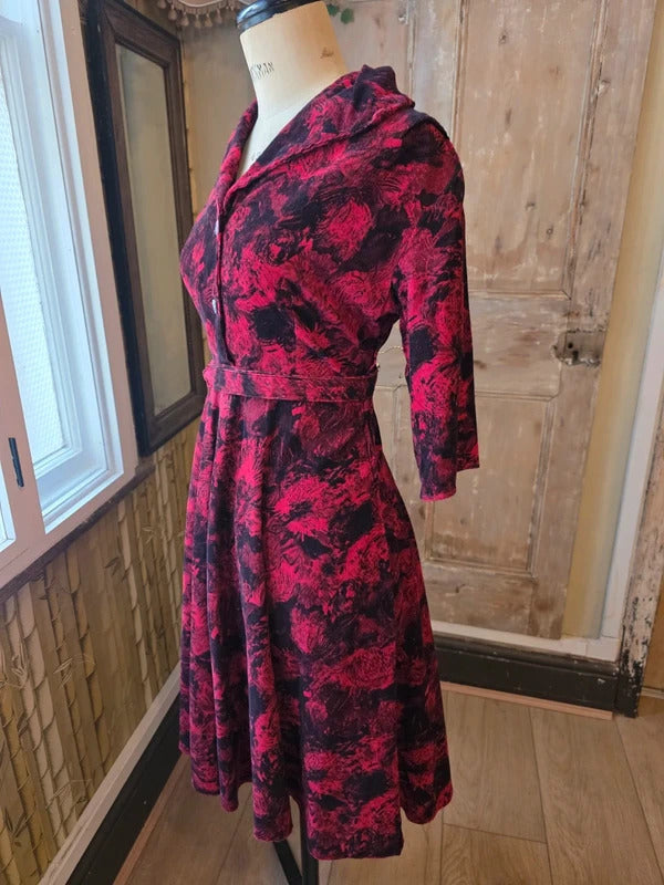 Vintage 1950s Red Black Corduroy Dress Abstract Rose Print Full Skirt UK 16