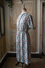Load image into Gallery viewer, Vintage 1990s Floral Cottagecore Dress – Button Down – William Morris-Inspired
