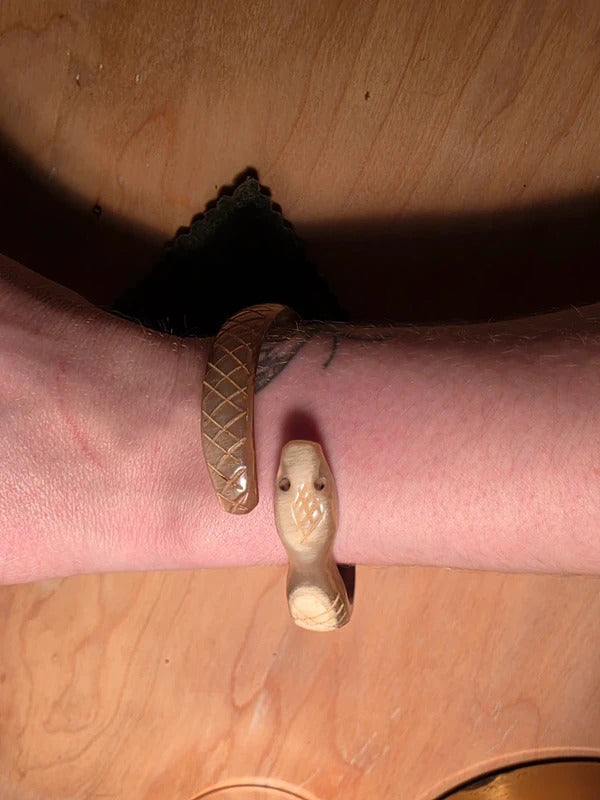 Vintage Art Deco Carved Snake Bangle Bracelet