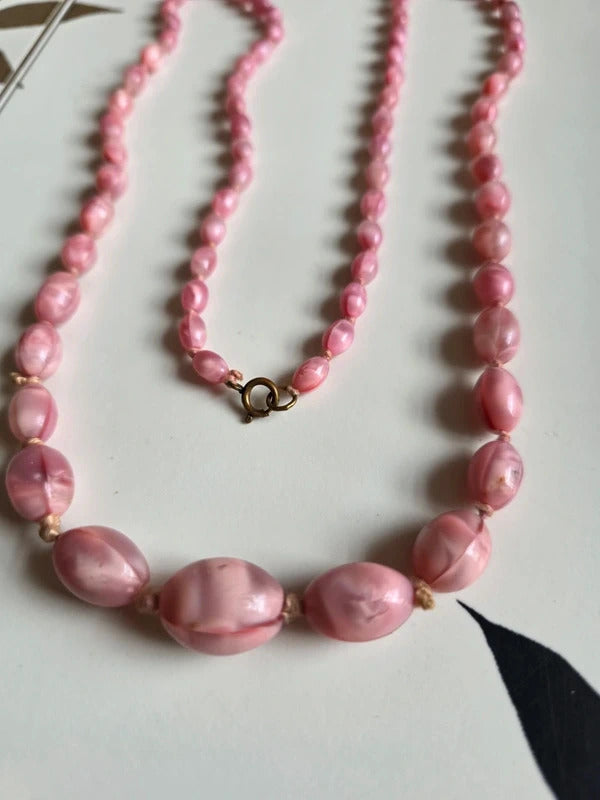 Vintage 1930s czech Mottled Pink Glass Graduated Bead Necklace – Long Strand