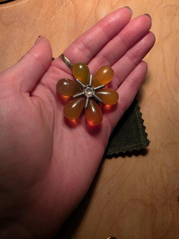 Vintage Apple Juice Bakelite Flower Brooch – 1930s