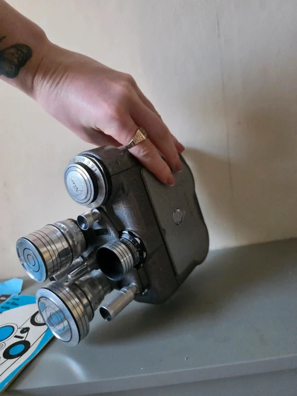 Vintage Nizo 8 Allmat Cine Camera (with manuals)