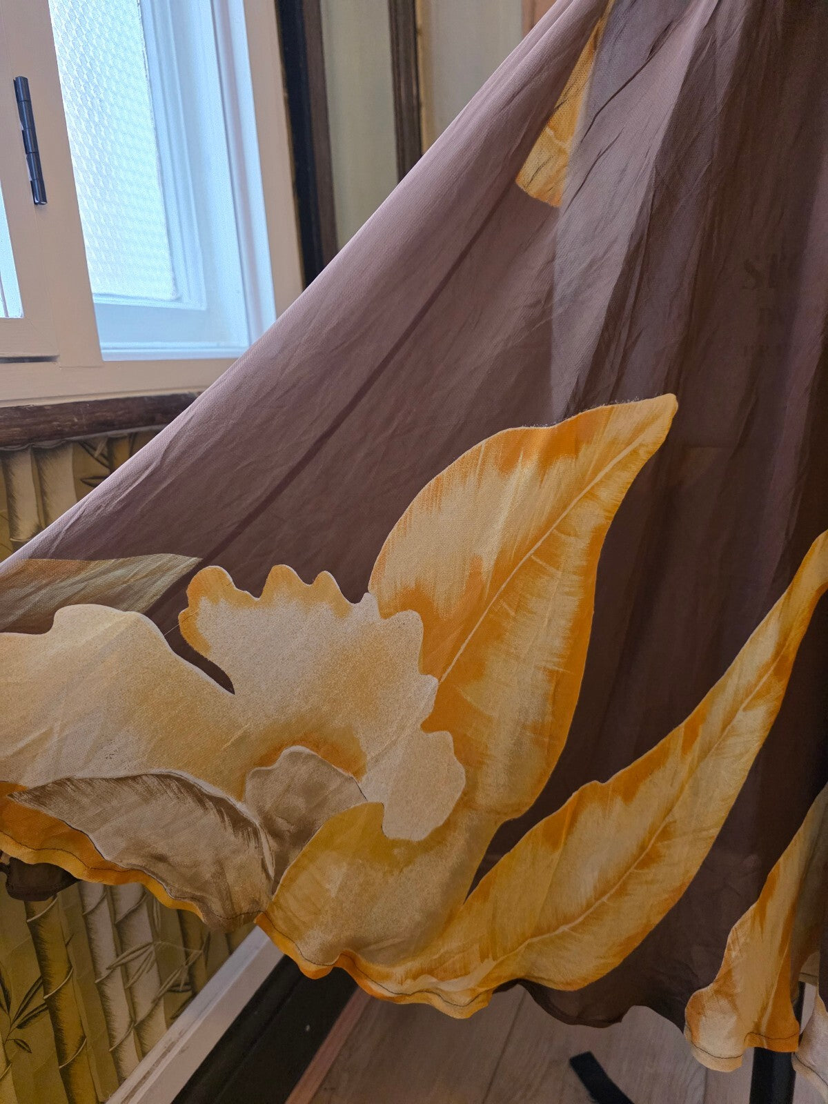 Vintage 1990s Spighefiordaliso Sheer Silk Skirt |floral Print | Made in Italy | UK 8 / W28" pietra