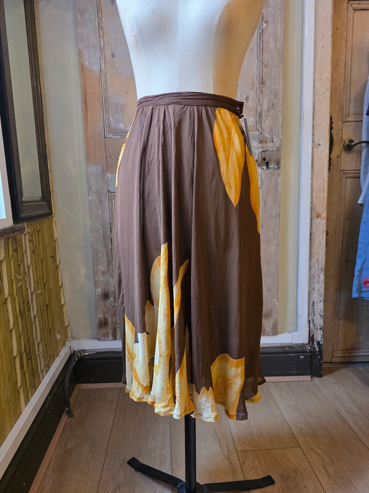 Vintage 1990s Spighefiordaliso Sheer Silk Skirt |floral Print | Made in Italy | UK 8 / W28" pietra