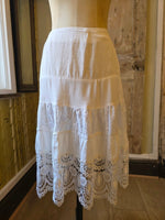 Load image into Gallery viewer, Vintage Cristina Santandrea Linen &amp; Lace Skirt Broderie Anglaise | pietra | UK 8 / W26"
