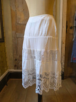 Load image into Gallery viewer, Vintage Cristina Santandrea Linen &amp; Lace Skirt Broderie Anglaise | pietra | UK 8 / W26"
