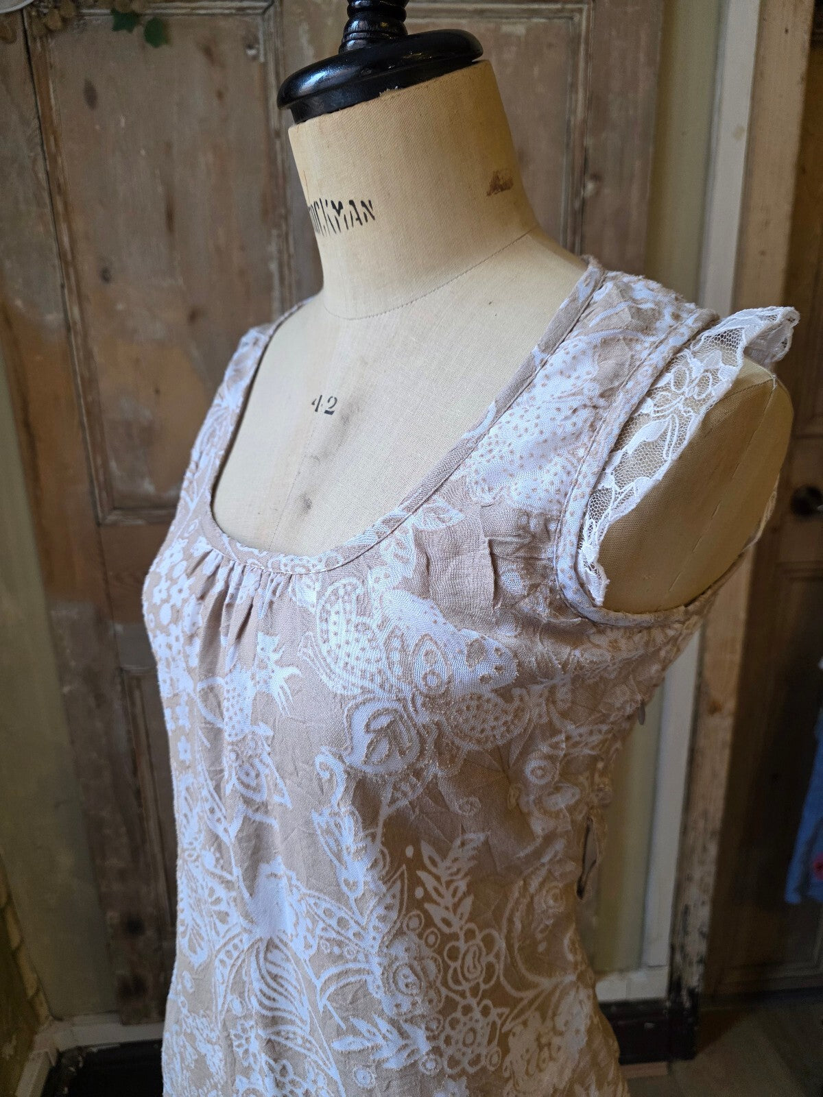 Vintage Y2K Antonio Riveria Lace Overlay Dress | Fairycore Cottagecore | Cream & Nude | UK 10