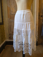 Load image into Gallery viewer, Vintage Cristina Santandrea Linen &amp; Lace Skirt Broderie Anglaise | pietra | UK 8 / W26"
