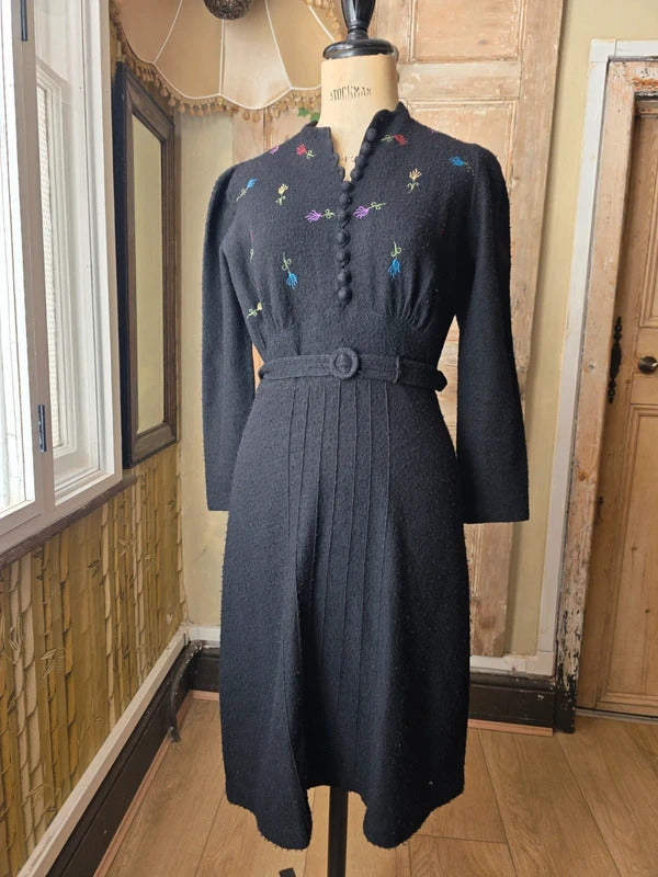 Vintage 1930s Black Wool Dress Embroidered Flowers Covered Buttons Waddesdon Manor UK 14