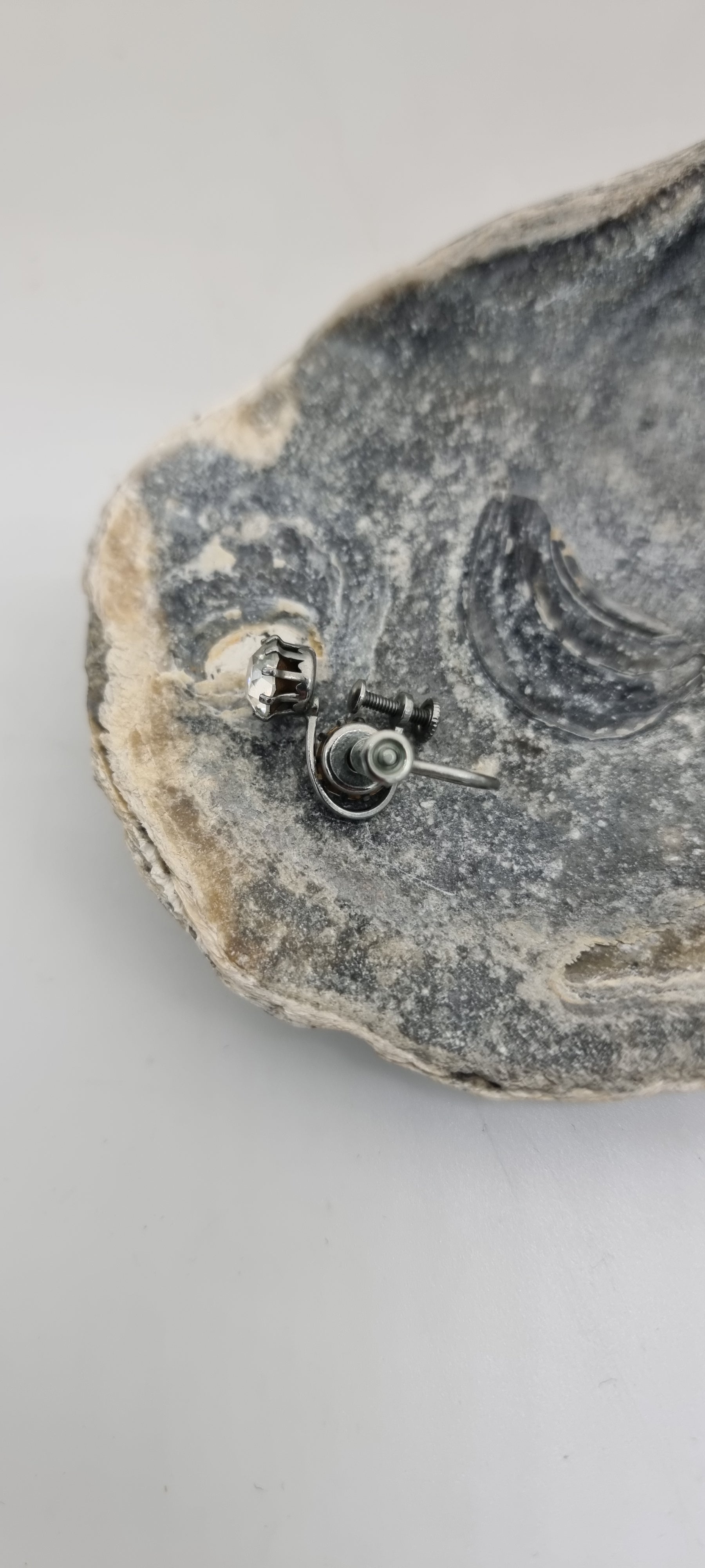 Vintage 1930s rhinestone clip screw on earrings