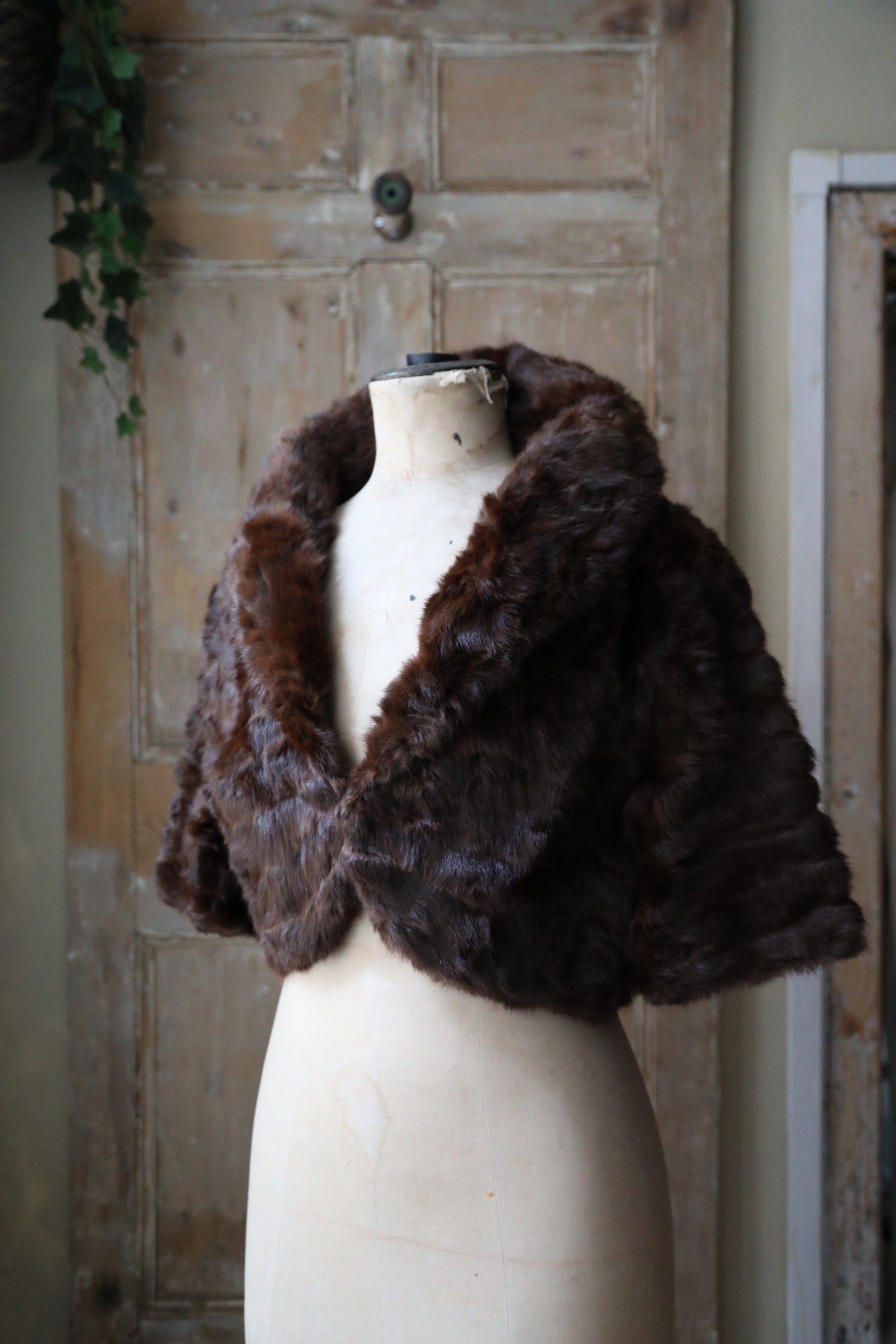 Vintage 1940s Mink Fur Coat – Dark Brown – Original Swing Cropped Evening Jacket