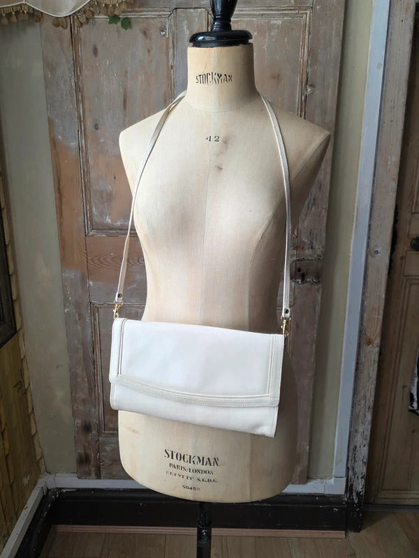 Vintage La Moda Style Cream Leather Shoulder Bag