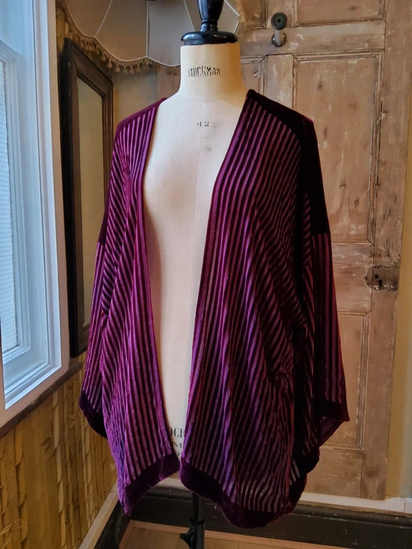Vintage Charles And Patricia Lester Silk Devoré Velvet Kimono Jacket bugundyStriped